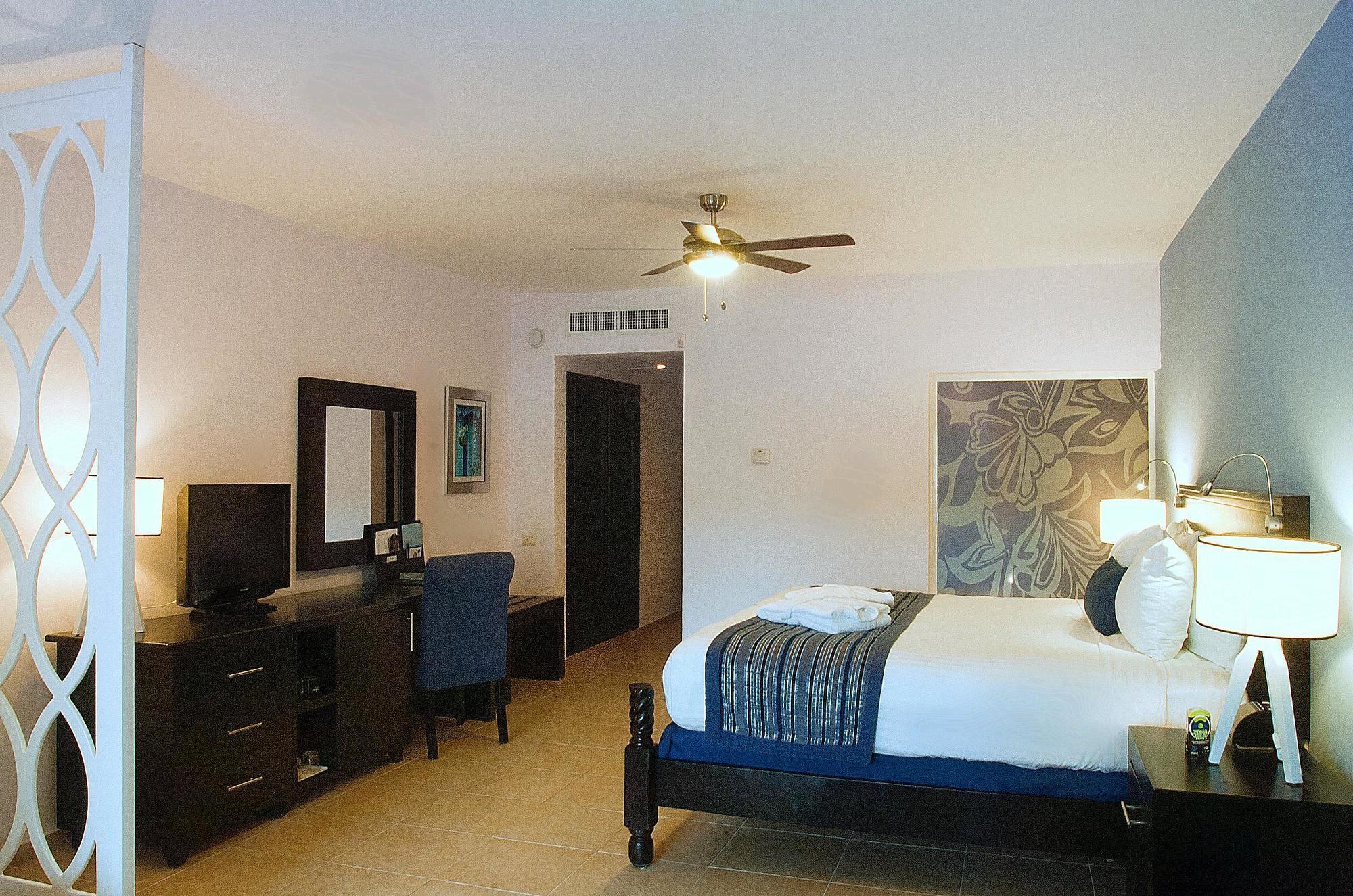 Ocean Blue & Sand Beach Resort Punta Cana Buitenkant foto