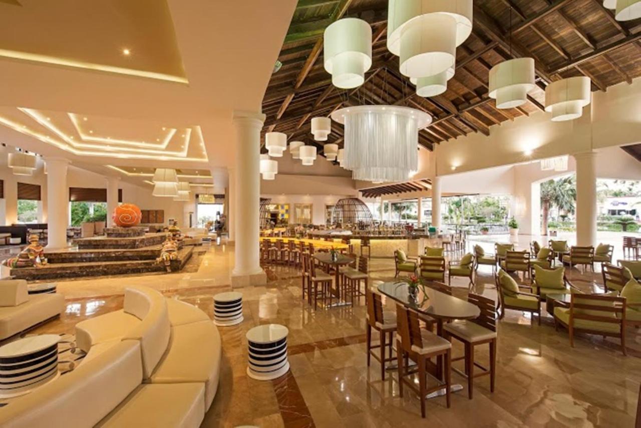 Ocean Blue & Sand Beach Resort Punta Cana Buitenkant foto